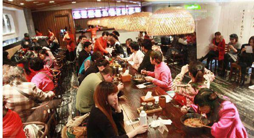 ����^һ����20���²� �Ϸ��u35���Z�� ����ȫ�ڡ��桱��