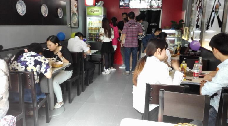 ���^����